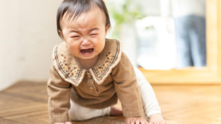 赤ちゃんが激しく泣く原因は？ 対処方法と共に解説！